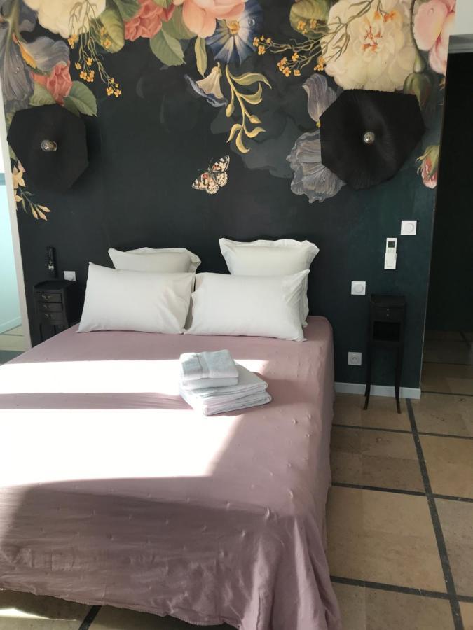 Hotel La Casa Sanills Saint-Hippolyte  Zewnętrze zdjęcie